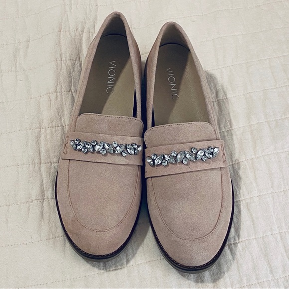 avvy loafer